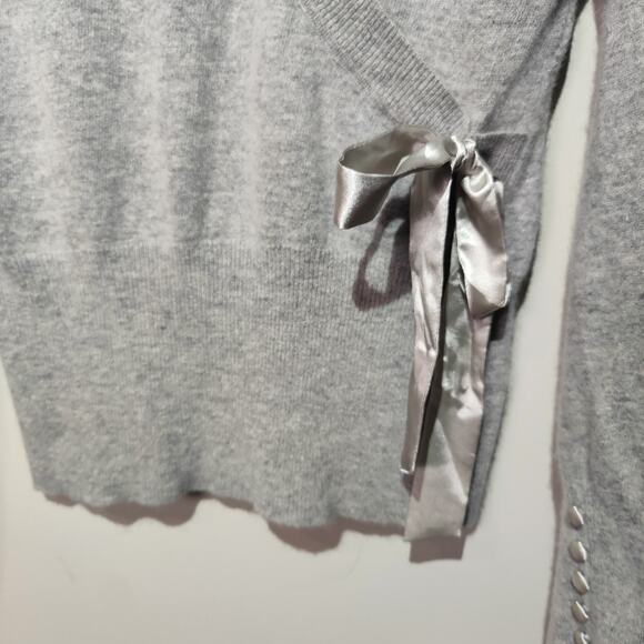 Lucy & Laurel Women's Sz XL Grey Wrap Sweater Satin Bow Angora Lambswool Blend - Picture 3 of 5